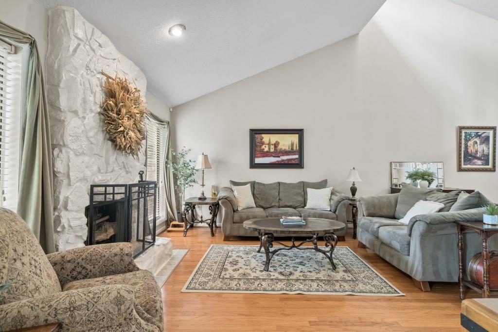 663 Serramonte Drive