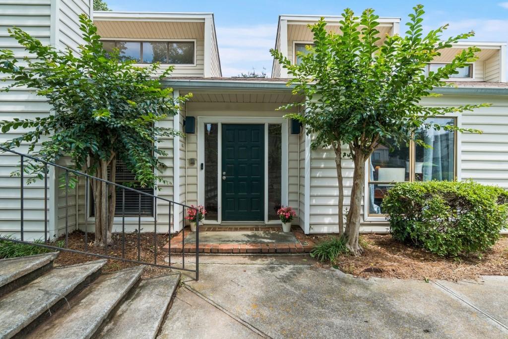 663 Serramonte Drive