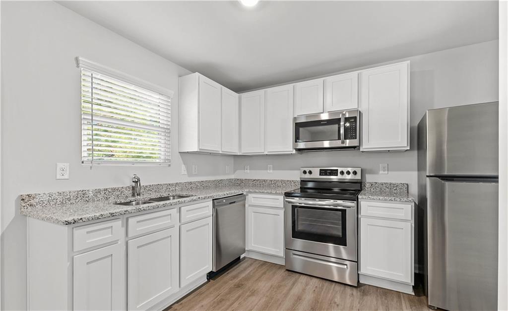 Crestview Townhomes - Residential
