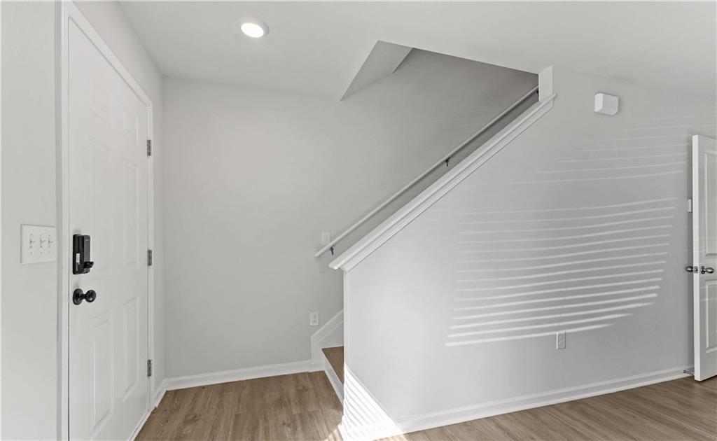 Crestview Townhomes - Residential