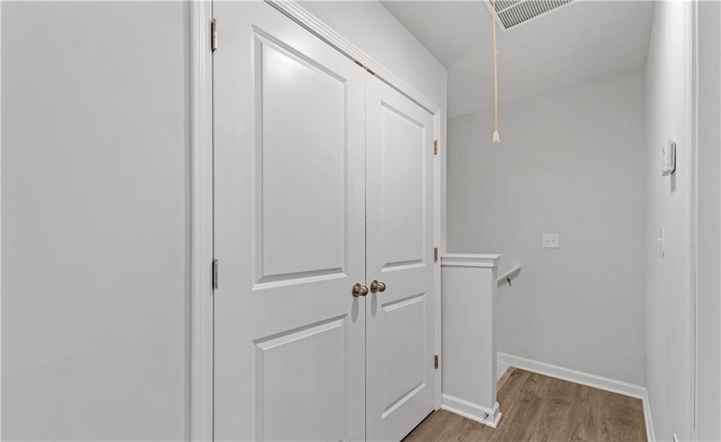 Crestview Townhomes - Residential