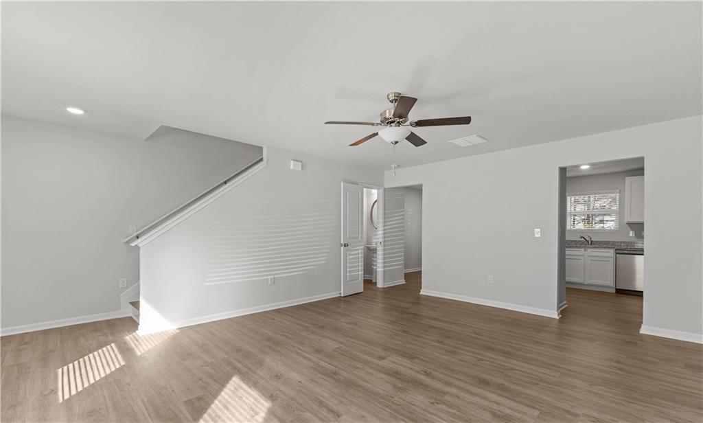 Crestview Townhomes - Residential