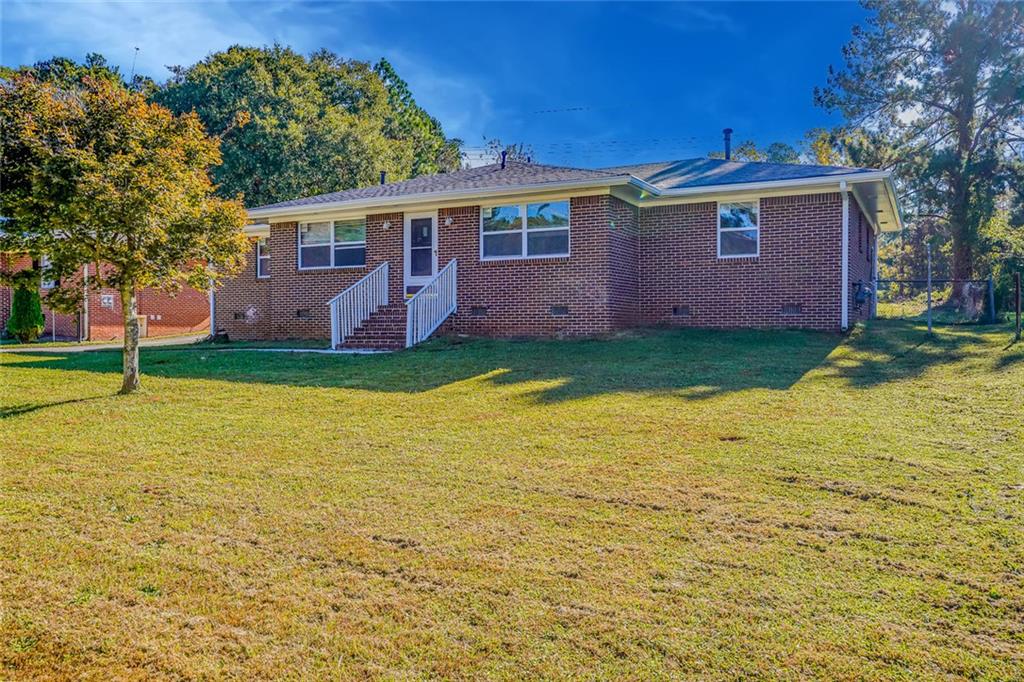 WHISPERING HILLS - Residential Lease
