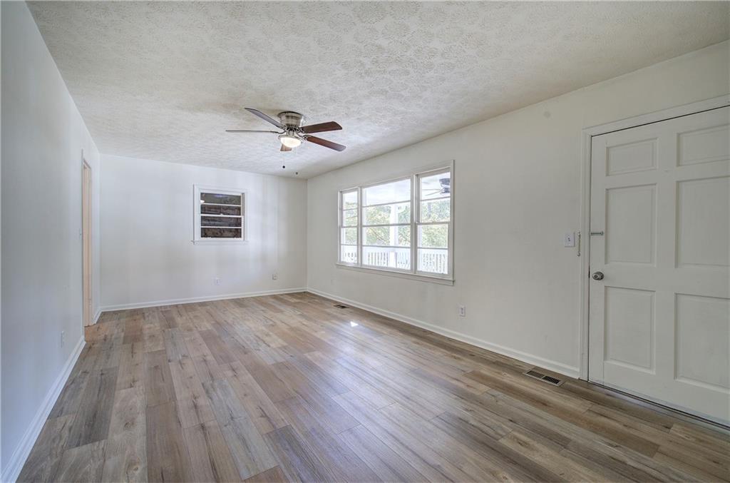 211 Alfred Avenue SE