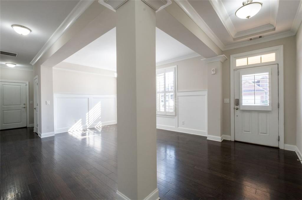 2166 DERBYSHIRE Drive SW