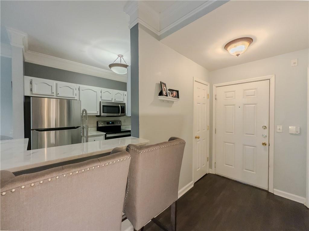 2700 Pine Tree Road NE 1013