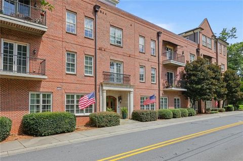 Condo For Sale - 351 Washington Avenue #309<br/> Marietta, GA 30060