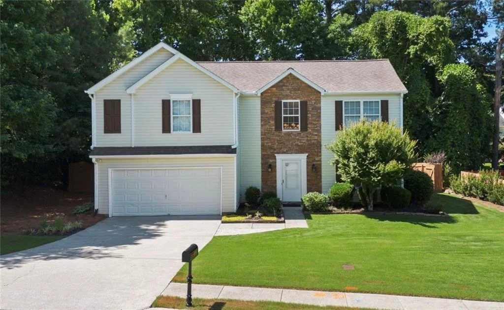 1082 Eastmill Cove