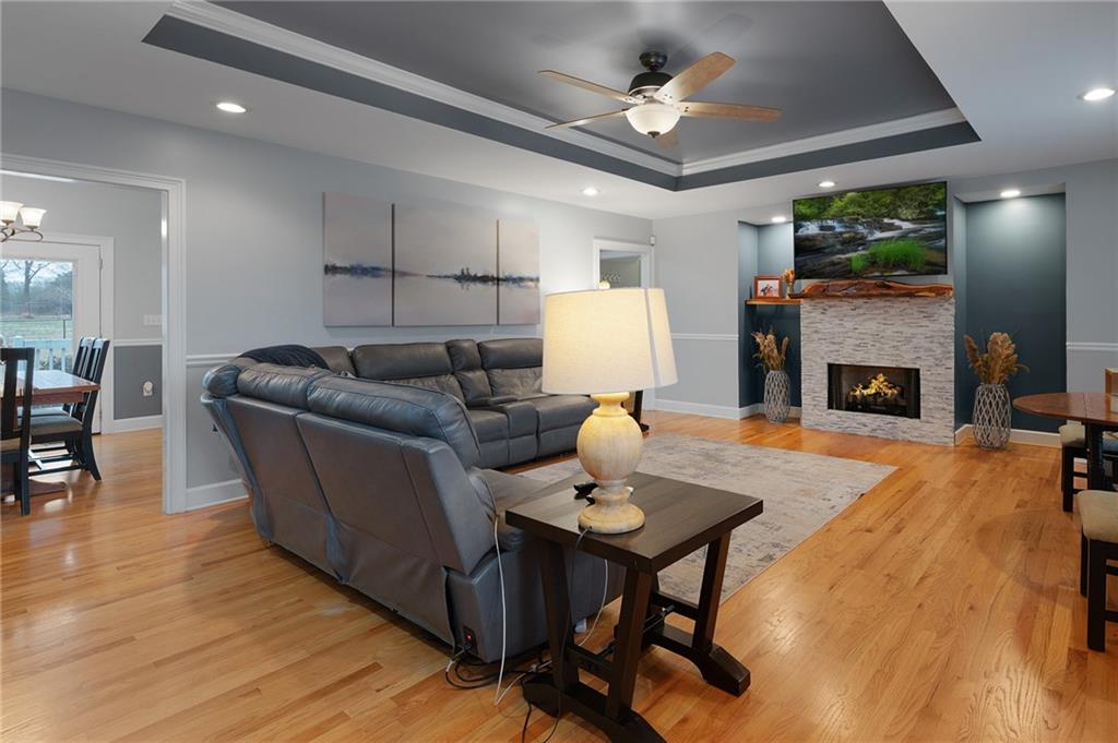 425 McDaniel Station Road SW