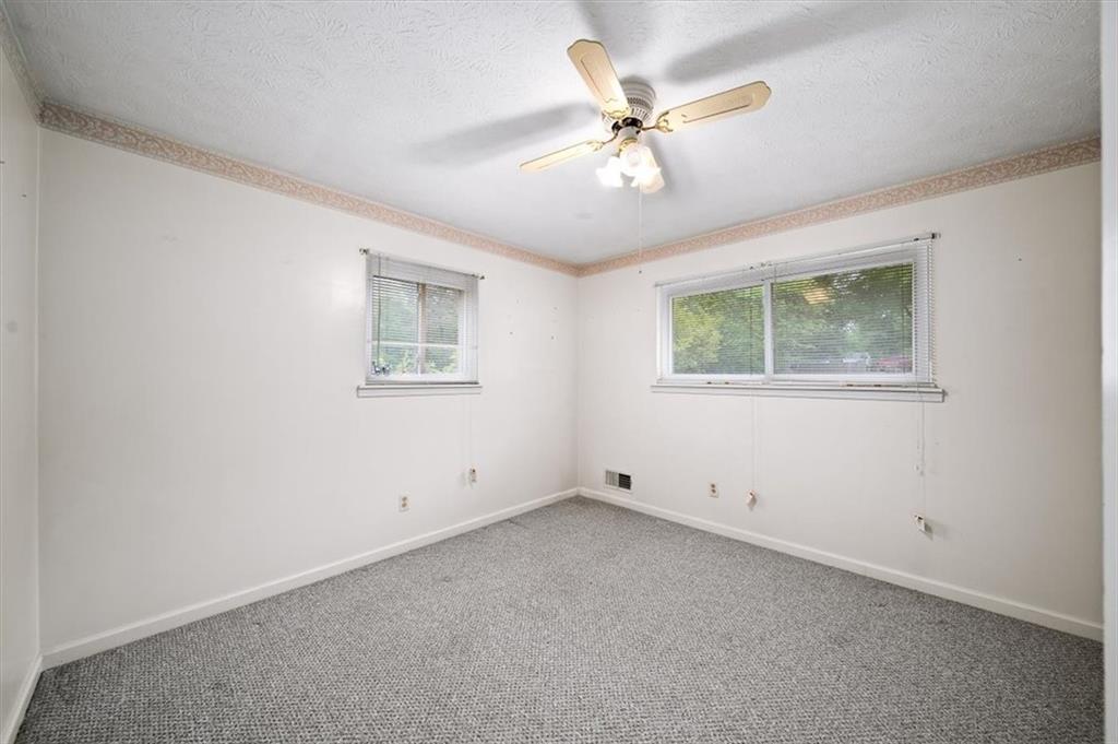 4642 Elmhurst Drive, Douglasville, Georgia image 17
