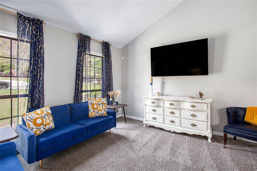 WOODMONT - Residential