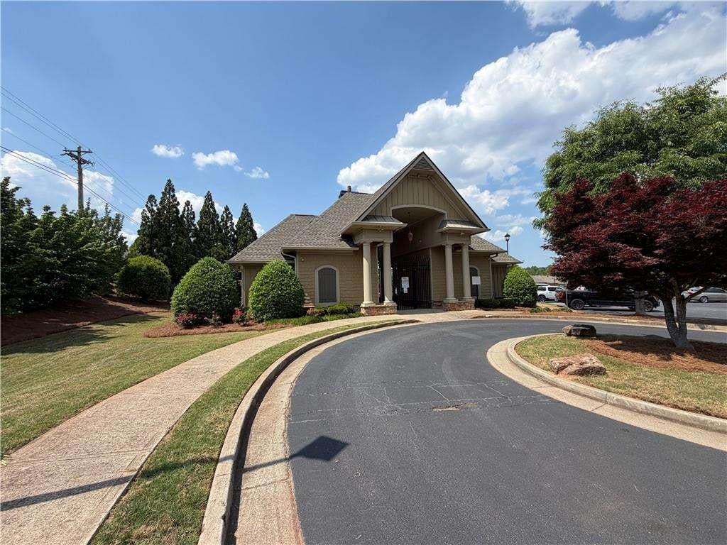 352 Beynon Terrace