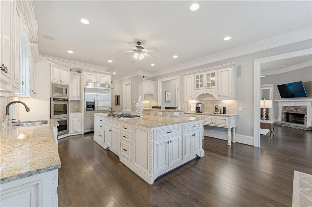 2645 Shumard Oak Drive