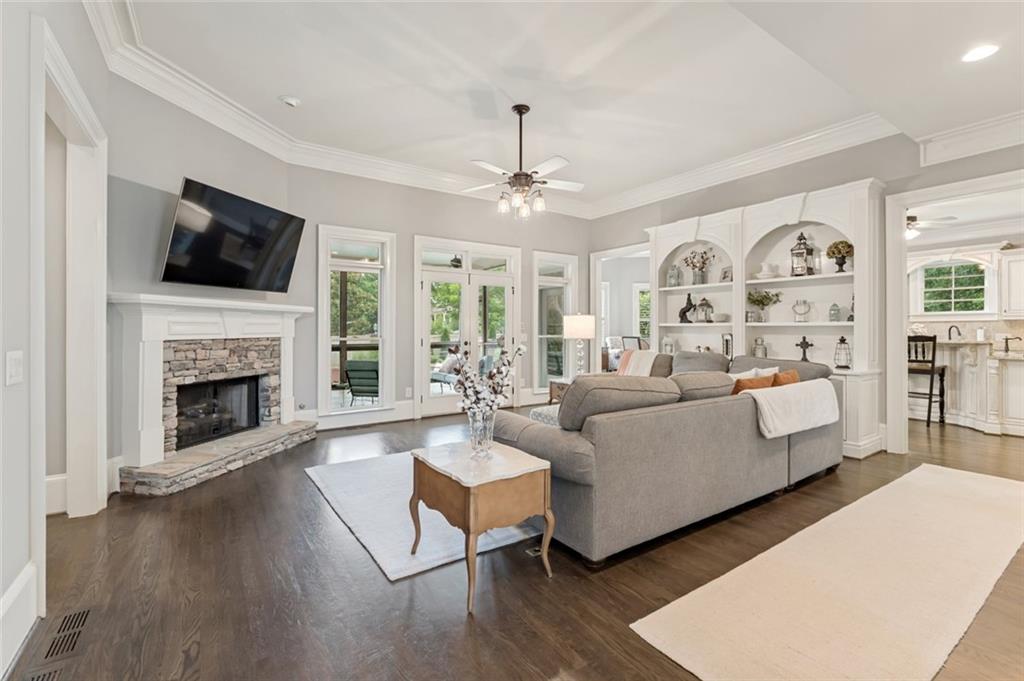 2645 Shumard Oak Drive