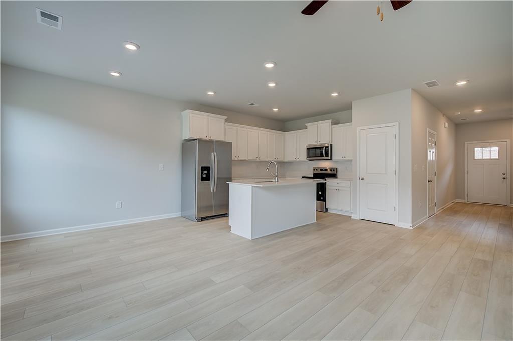 Avery Landing - Residential