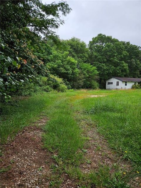 Vacant Land For Sale - 2539 Locust Grove Road<br/> Griffin, GA 30223