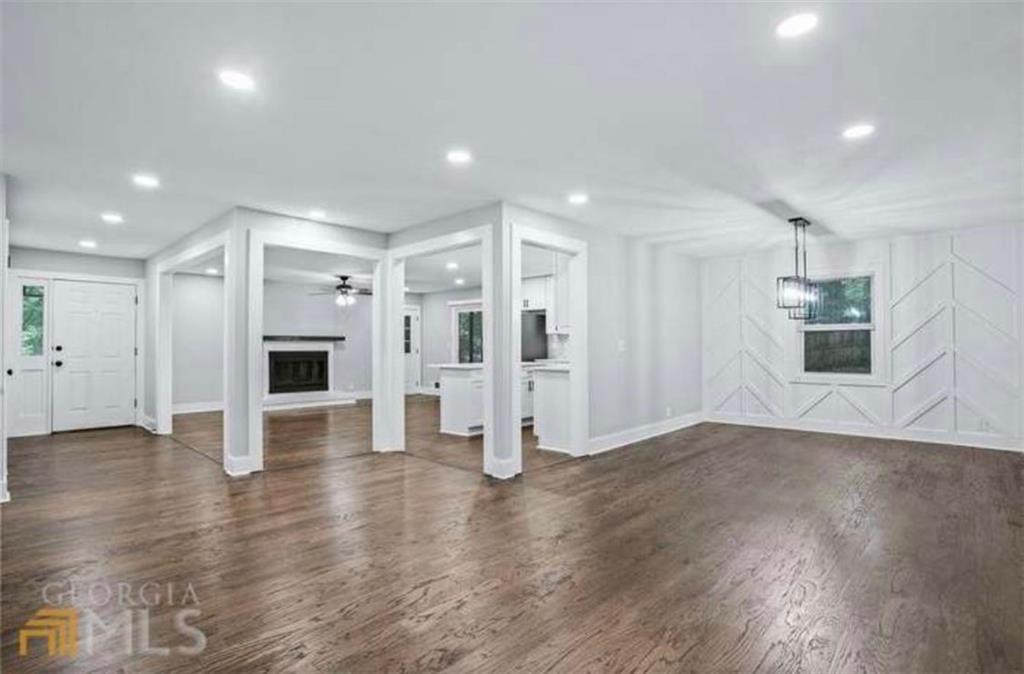 1095 Johnson Circle