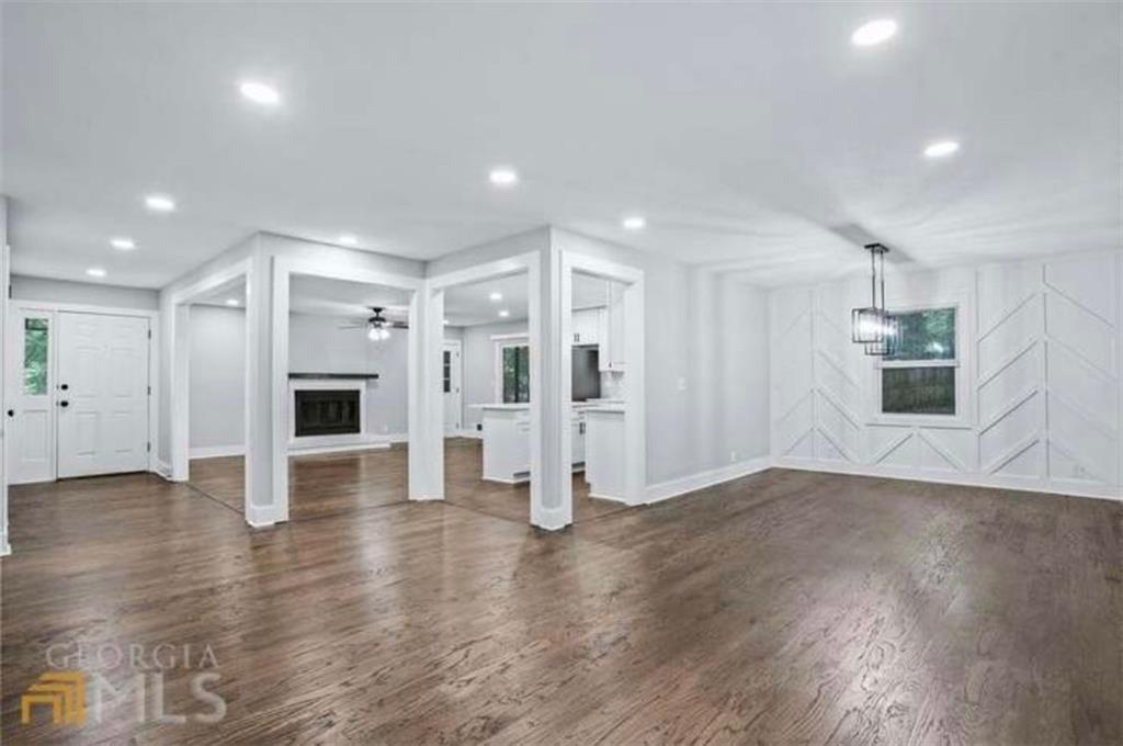 1095 Johnson Circle
