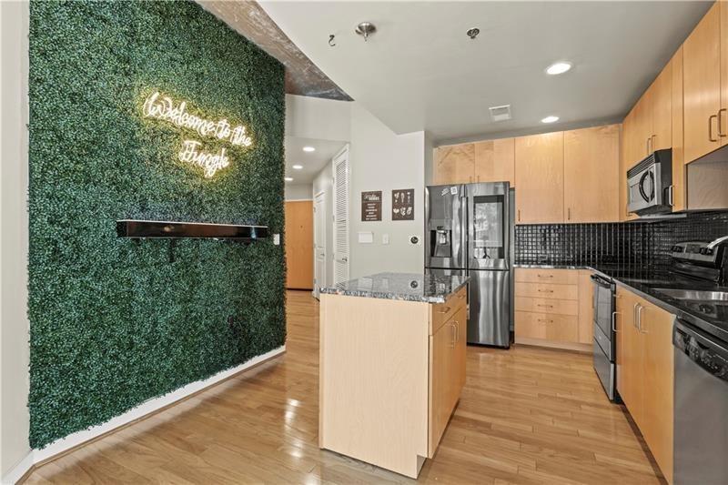 250 Pharr Road NE 208