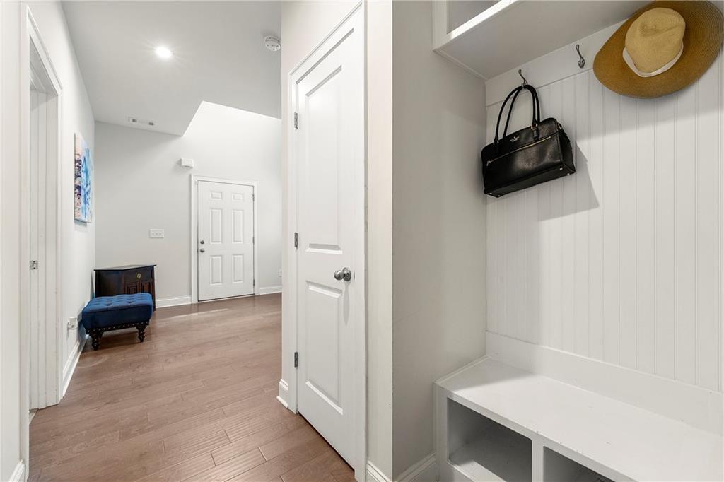 1101 Parktown Drive 11