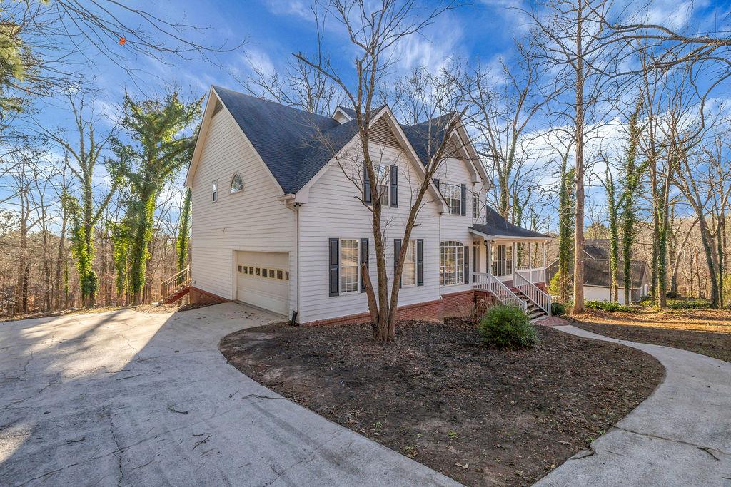 3203 Woodhaven Court SW