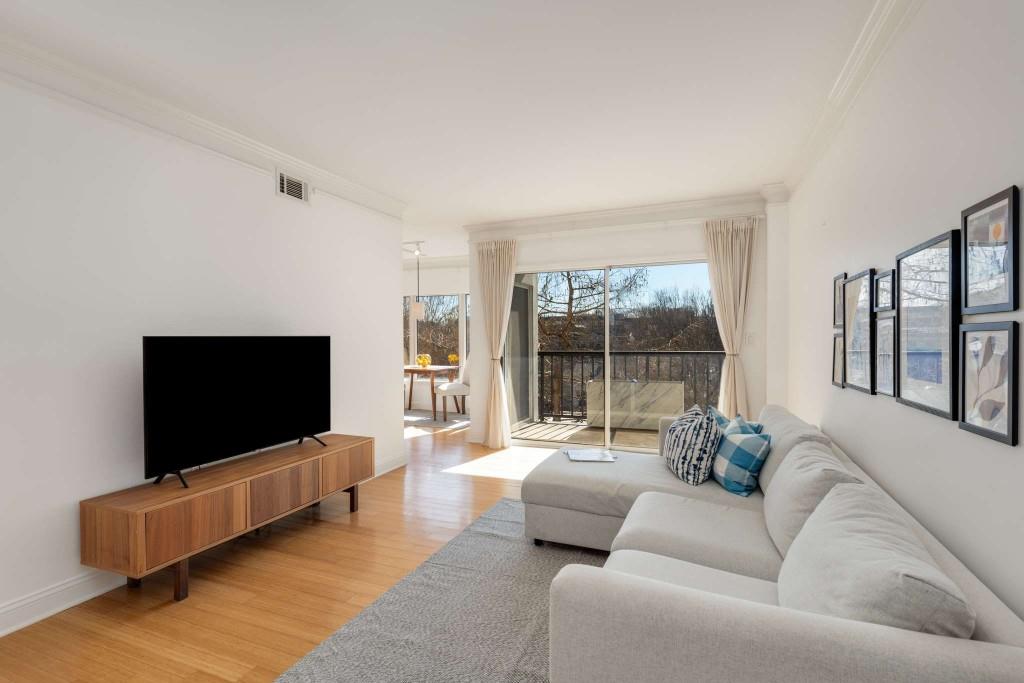 275 13th Street NE 402
