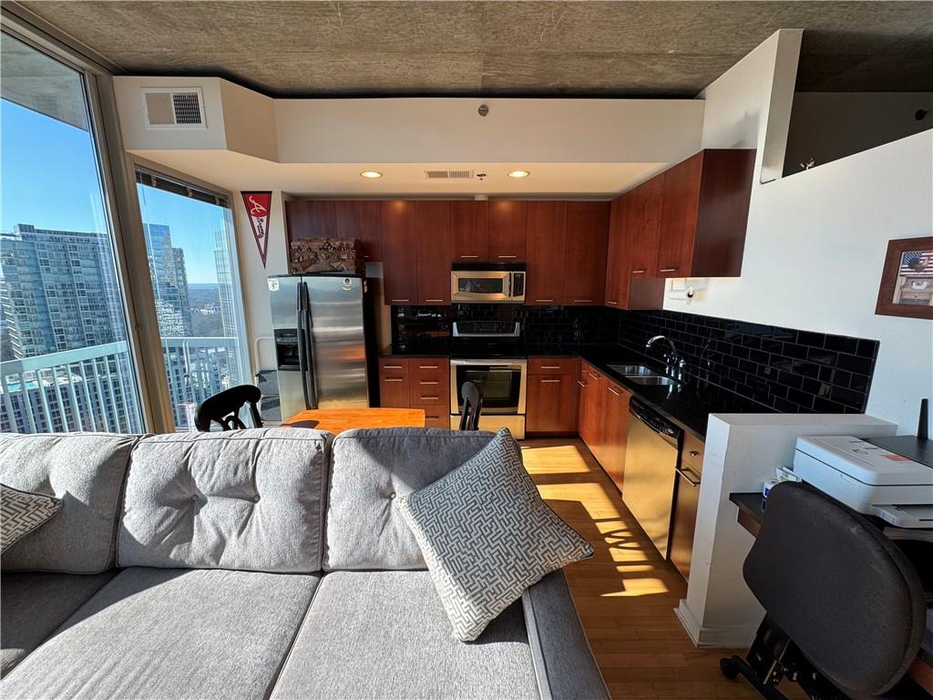 3324 Peachtree Road NE 2606