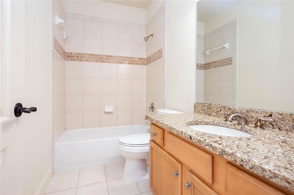 North Hembree Manor - Residential