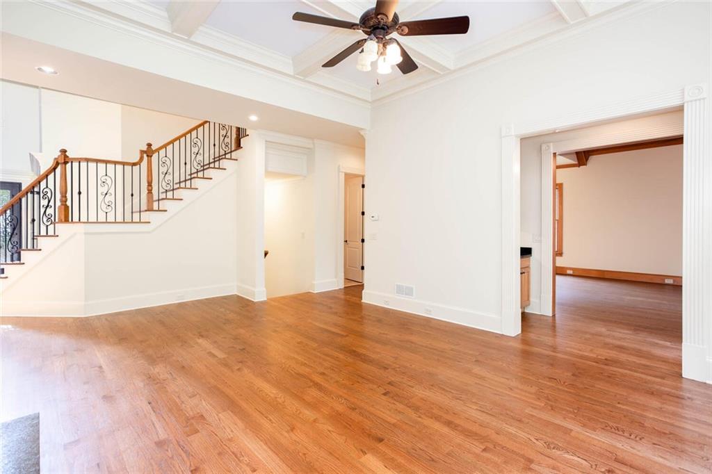 North Hembree Manor - Residential