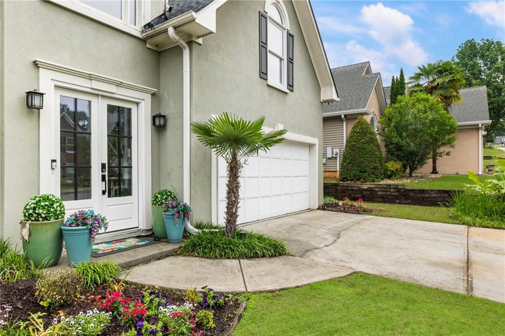 1450 Crescent Walk