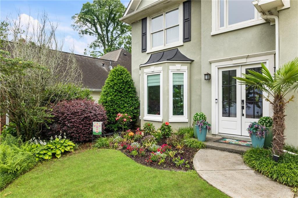 1450 Crescent Walk
