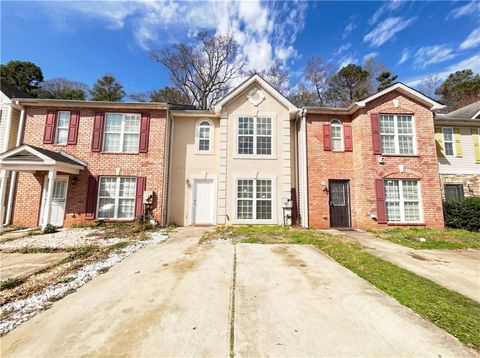 Townhouse For Sale - 4041 Browne Court<br/> Conley, GA 30288