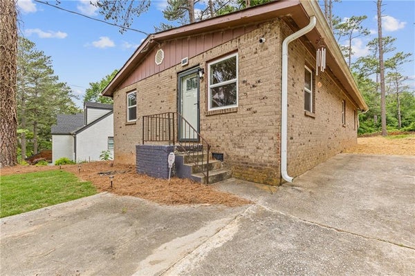 1723 S ALVARADO TER SW, ATLANTA, GA 30311 - Image 79e2df3eb9fb05b418633a365bb3a96f/4017935075
