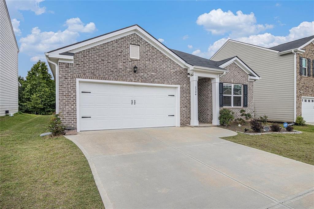 2304 PELHAM Pass