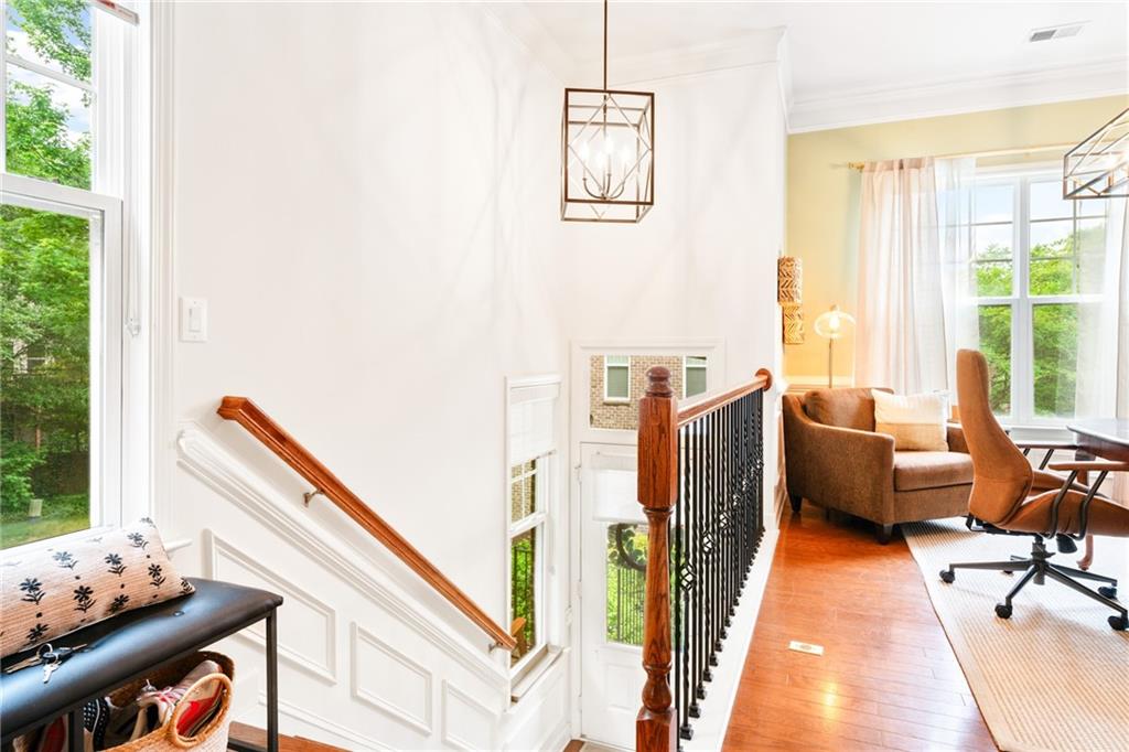 1996 Cobblestone Circle NE