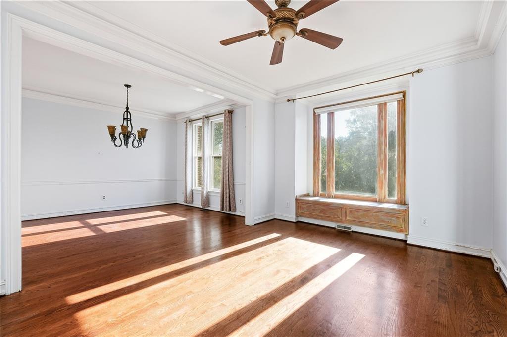Hamptons Grant - Residential