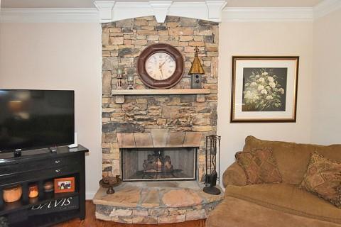 6425 Riley Manor Way, Cumming, Georgia image 14