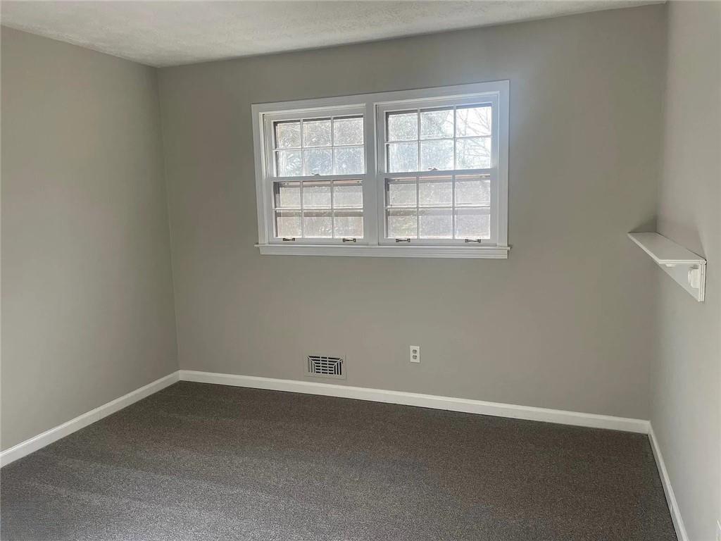 86 Earle Court