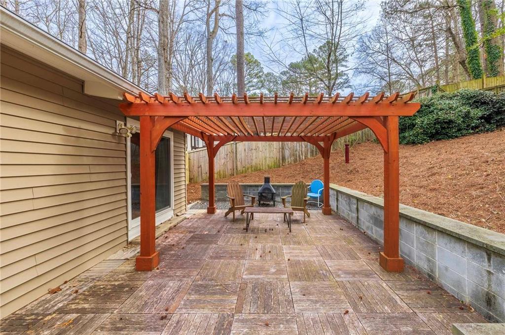 3583 Beachhill Drive, Atlanta, Georgia image 8