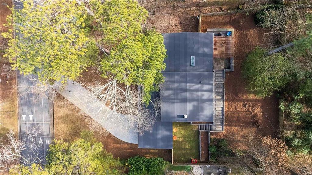 3583 Beachhill Drive, Atlanta, Georgia image 4