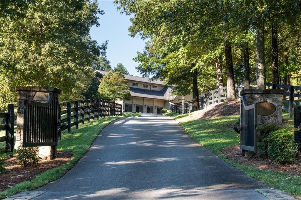 Equestrian - Residential