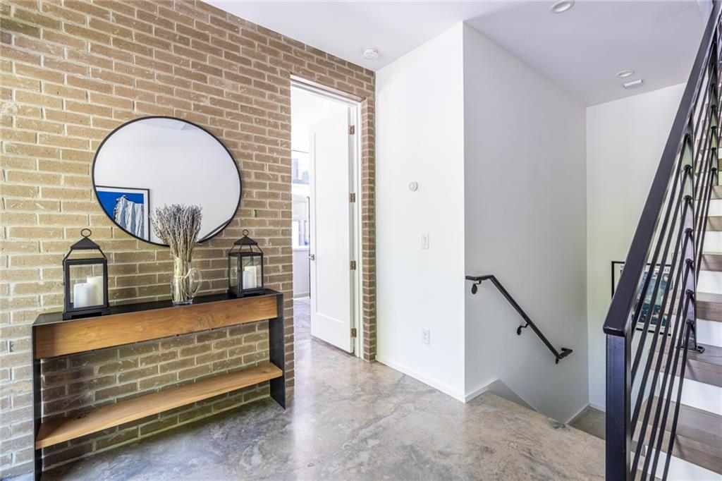 713 Moreland Avenue SE 5