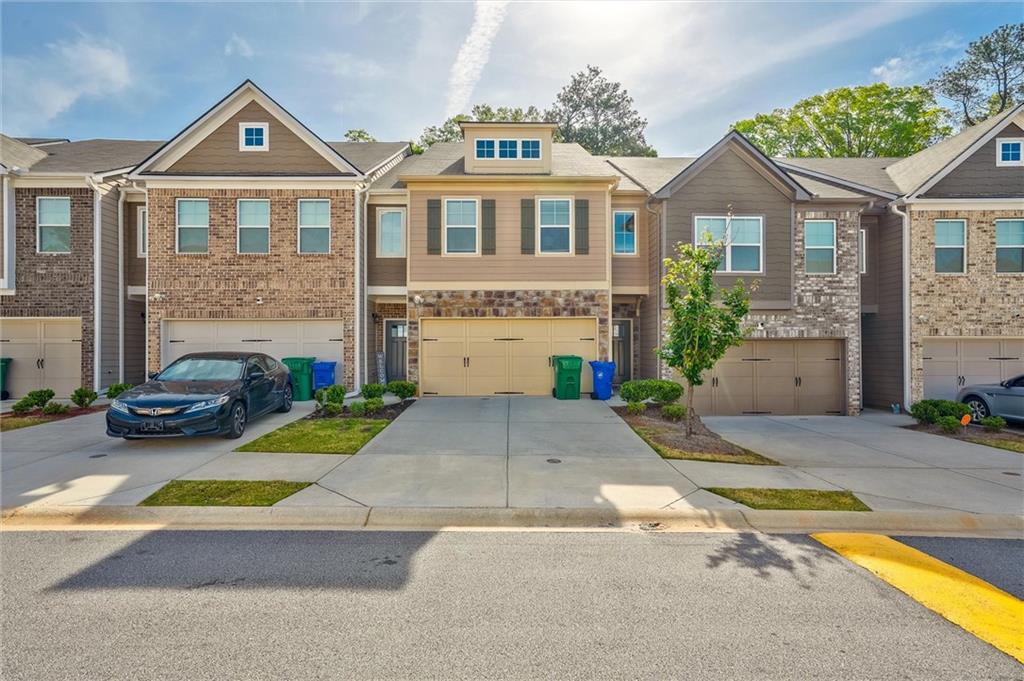 2235 Mulsanne Drive, Lithonia, Georgia image 2