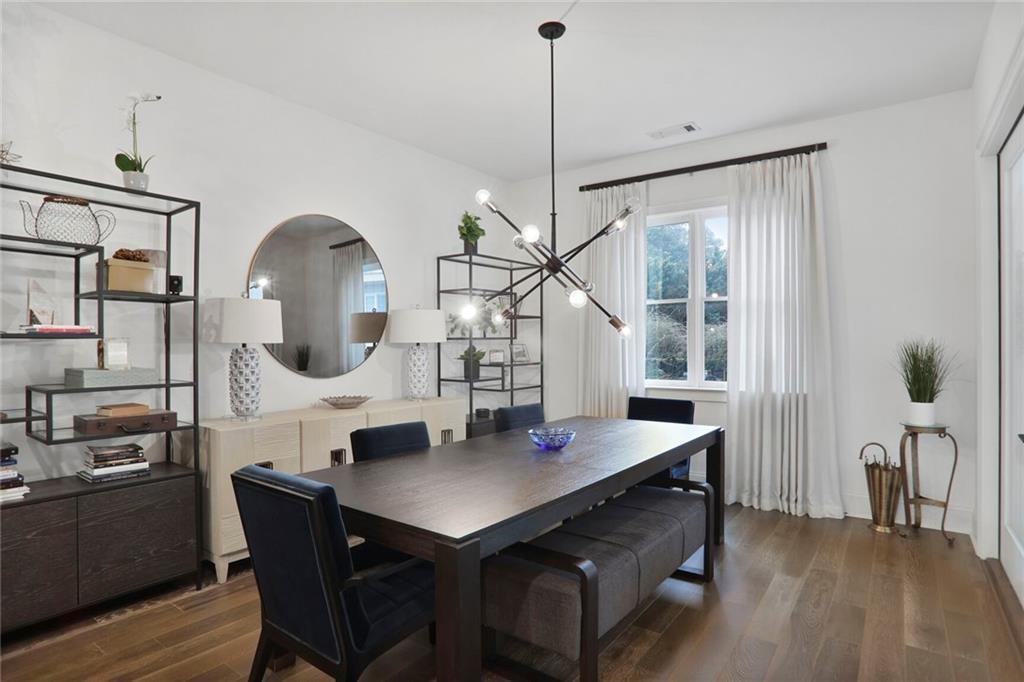 3667 Peachtree Road NE 16