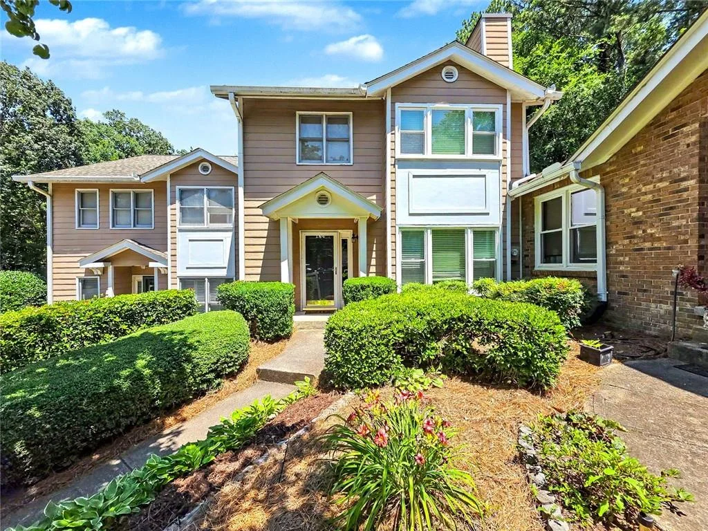 184 Peachtree Hollow Court
