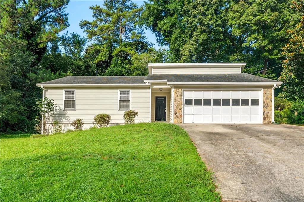 654 Village Creek Drive SW, Lilburn, GA, 30047