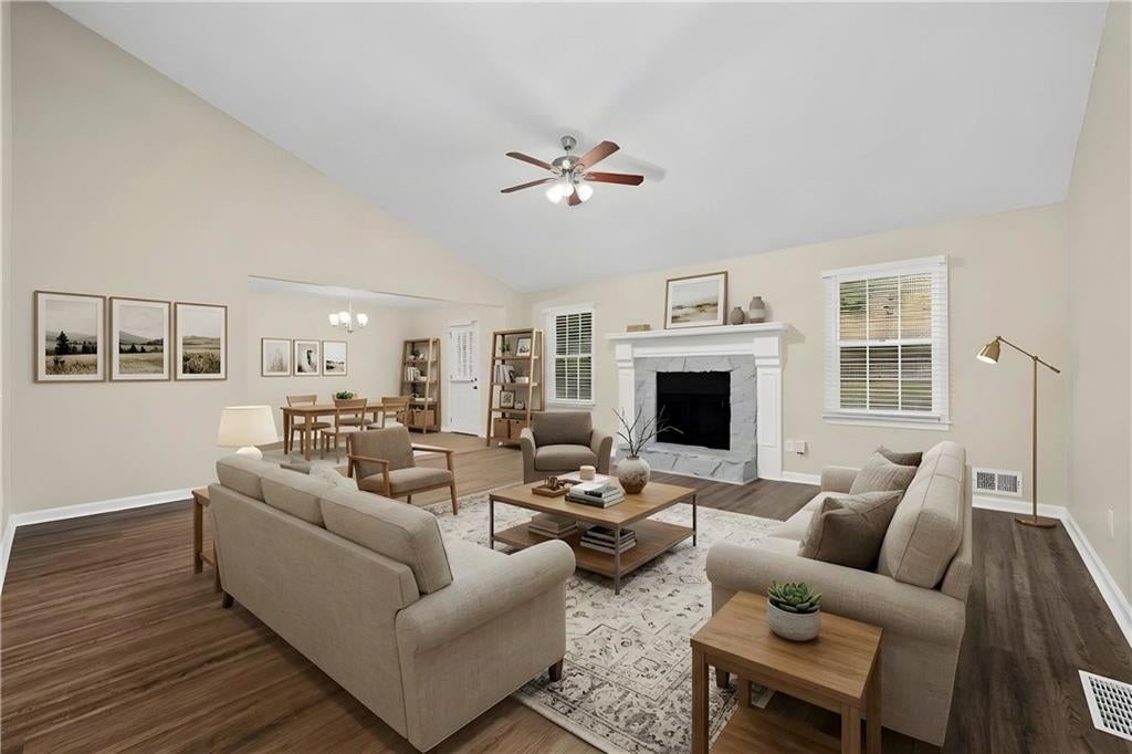 654 Village Creek Drive SW
