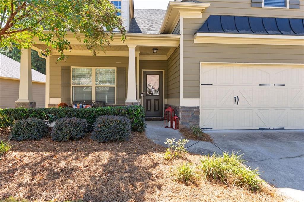 487 HAWTHORNE RIDGE Circle