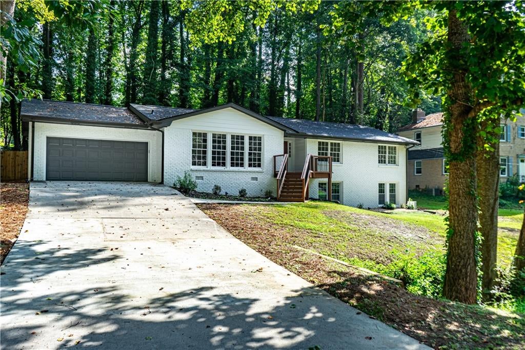 664 Hickory Ridge Road SW