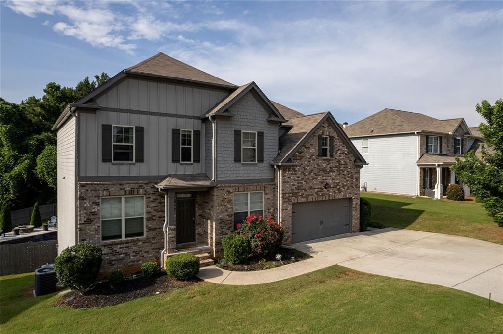 108 Fountain Oak